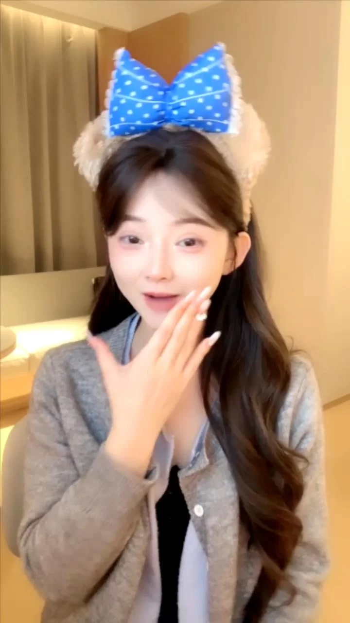 [自行打包] 超级美人回归！粉嫩的一丘糊涂~【小樱花】揉穴自慰！狂... [1+3.2G][百度盘]-福利岛