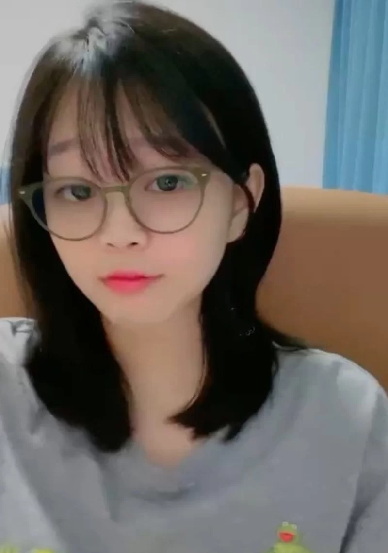 [转载搬运] 萝莉 不爱吃辣椒 合集 [32V+30.5G][百度盘]-福利岛