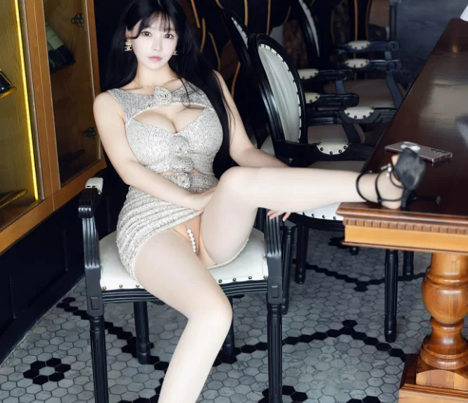 [转载搬运] 心上可Flora 水钻镂空连衣短裙 珍珠情趣内裤 [86P+881M][百度盘]-福利岛