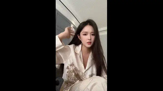 [转载搬运] 抖音闪现 颜值主播各显神通 擦边 闪现走光 超多美女合集2... [2+7192 MB][磁力链接]-福利岛