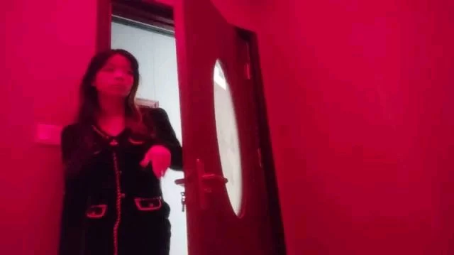 [转载搬运] 杰哥探花按摩店的苗条黑丝女技师按摩，温情挑逗舔乳抓龙筋全程，双重刺激撸射 [1V+1.95G][磁力链接]-福利岛