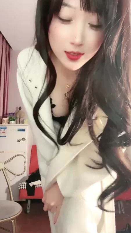 [转载搬运] 套路直播玩物直播【佳佳sama】213 第一视角-第一人称优衣... [1v+260mb][百度盘]-福利岛