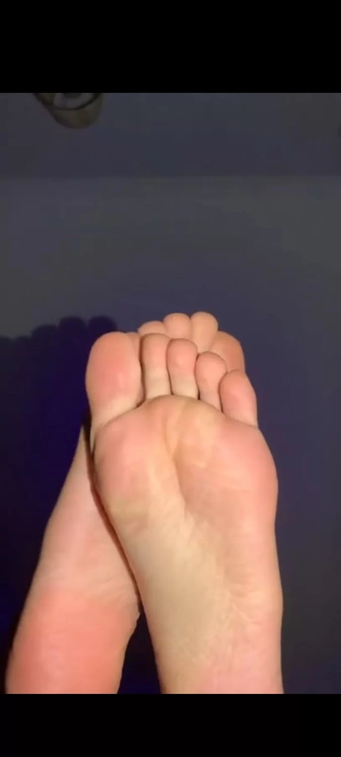 [自行打包] 足控 裸足 露脸 足交 口交 玩脚 舔脚 cos jk9 [7+1g][老王自建盘]-福利岛