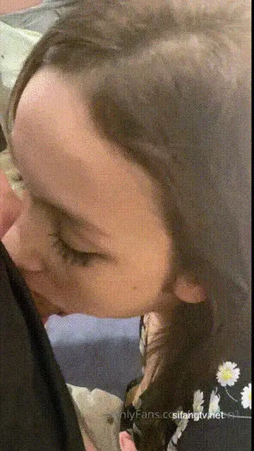 [转载搬运] 极品无敌翘臀混血儿美人ELLIE比颜值巅峰时期的萧亚轩还美... [2+1342 MB][磁力链接]-福利岛