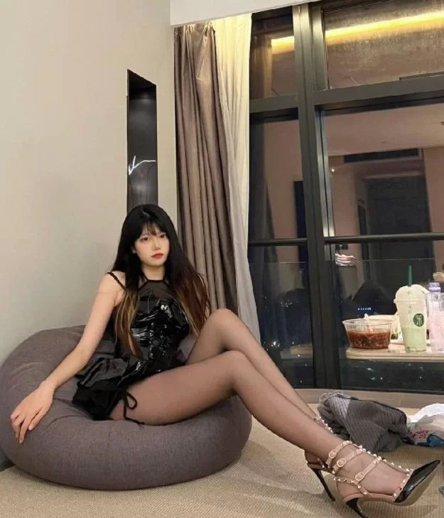 [转载搬运] #神明同同 建议你早点喜欢我，又纯又欲的宝贝定制！ [1+84m][百度盘]-福利岛