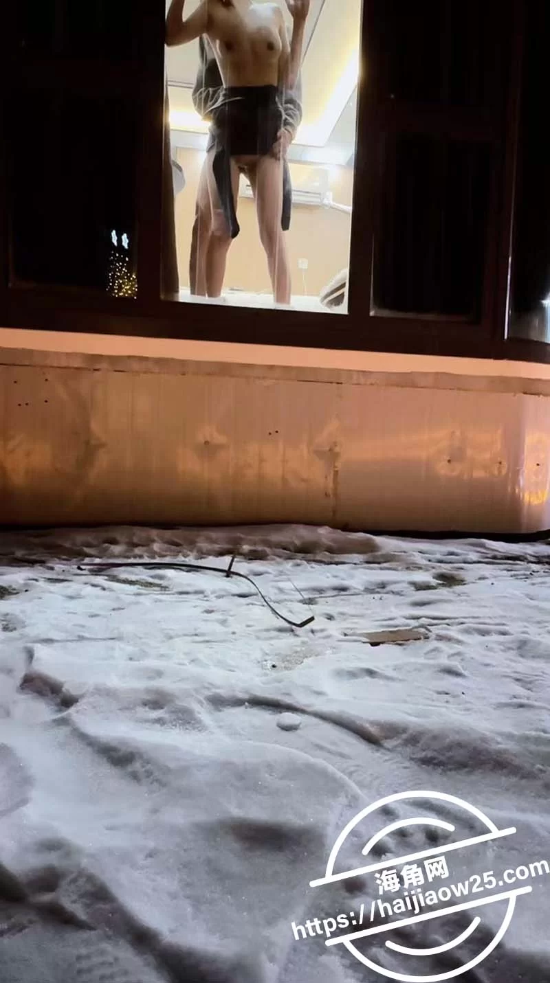 [自行打包] 【】意淫自己妹妹】妹妹和海友们今年一起同步过个圣诞炮 [1v+596M][百度盘]-福利岛