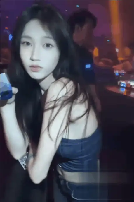 [转载搬运] 抖音54W粉丝网红 丘隹亘 被男友曝光捞女本性 恋爱期间约... [1+652M][百度盘]-福利岛