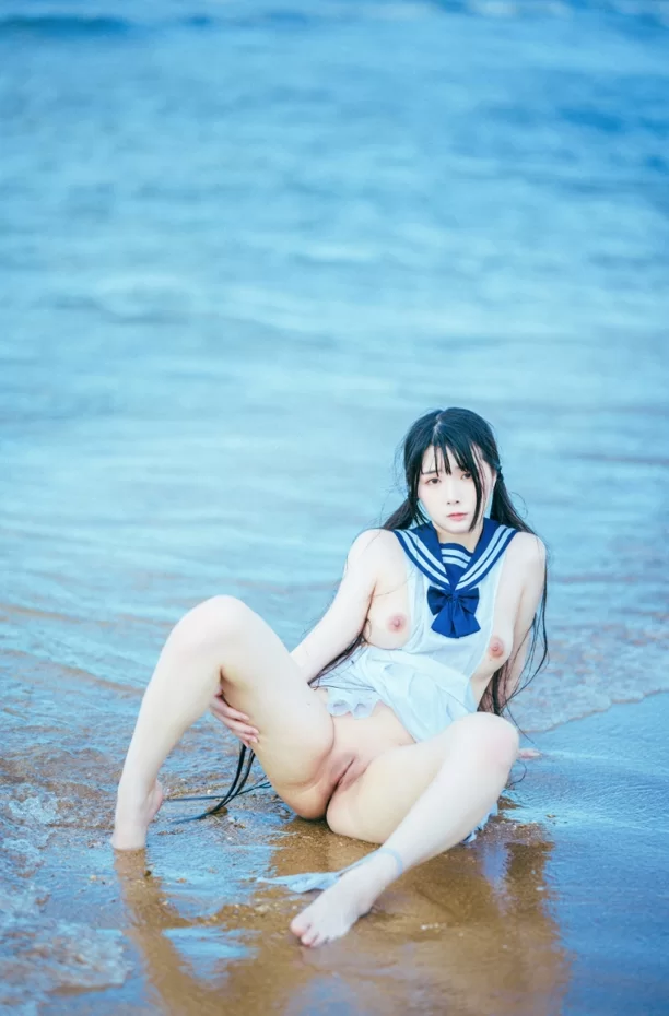 [转载搬运] 落落Raku - EAT ME [105P+1V+1.5G][百度盘]-福利岛