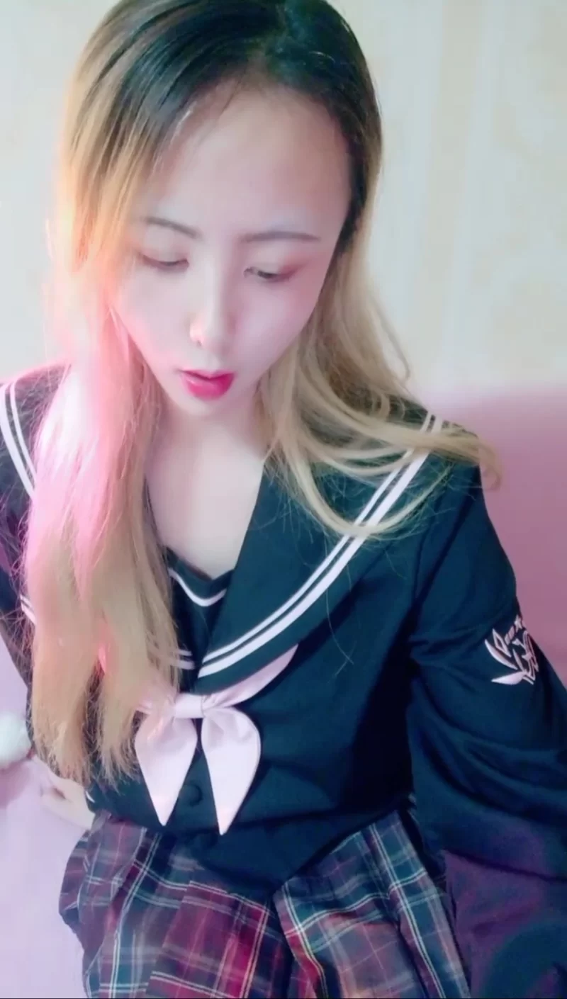 [转载搬运] JK装金发小姐姐！ [1V+2G][磁力链接]-福利岛