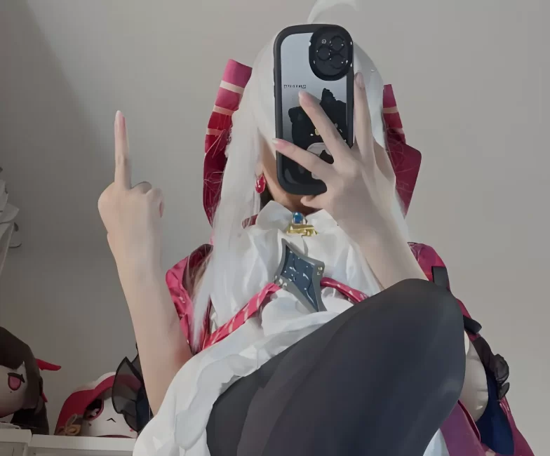 [转载搬运] [COSPLAY/带视频] 白栎Shirly – 珂莱塔 [130P 27V+1.4g][百度盘]-福利岛