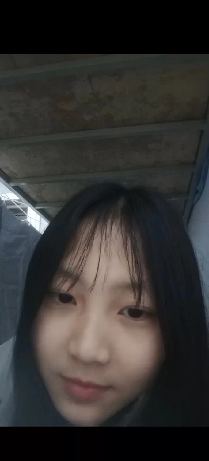 [转载搬运] 年轻妹妹大大方方的在宿舍展示自己的小嫩逼 [1v+1400M][百度盘]-福利岛