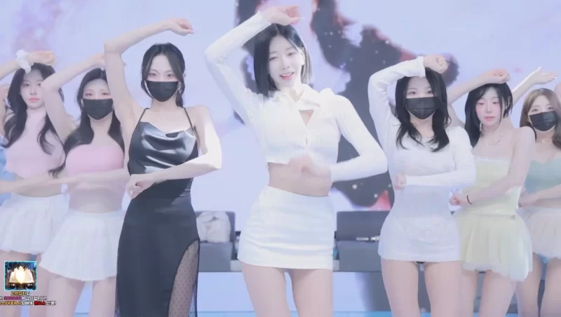 [转载搬运] 熊猫班_260321 裸舞剪辑 [2v+2.73G][百度盘]-福利岛