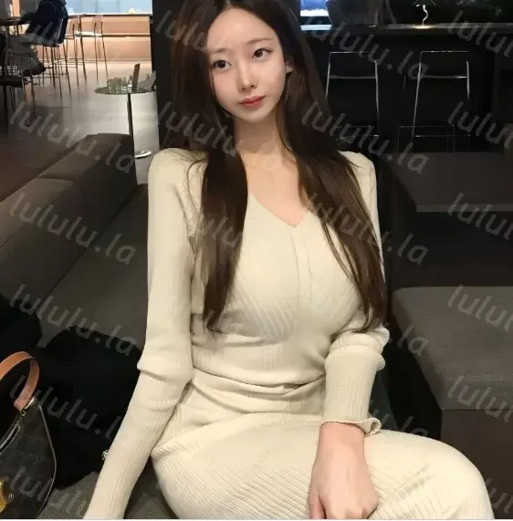 [自行打包] 抖音顶级网红御姐，花式口交给肉棒舔硬后，用肛门全自... [1v+831M][百度盘]-福利岛