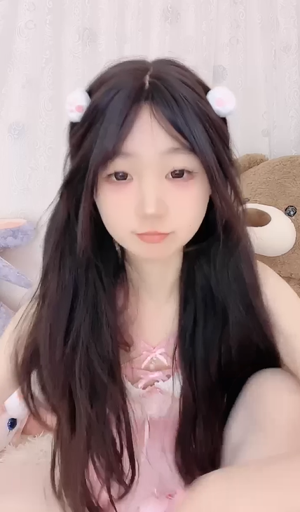 【洛丽塔】超清纯的妹子绝世美颜丝袜大长腿-福利岛