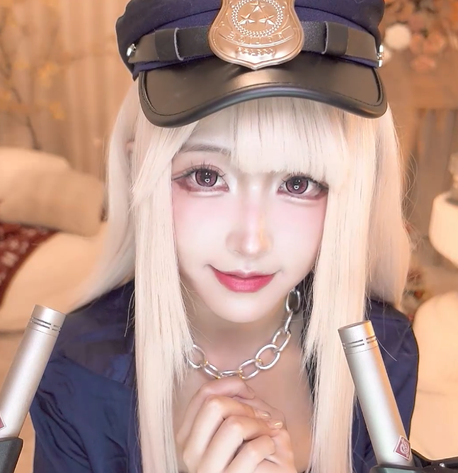 二呆啾COSER给她的摄影师助眠小剧场 1V558M百度盘