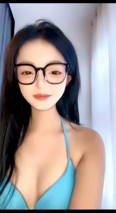 无毛蝴蝶逼很骚的小姑娘全程露脸激情大秀,逼里塞着跳蛋自慰自己抠的淫水泛滥特写展示,给逼逼吸烟精彩刺激-福利岛