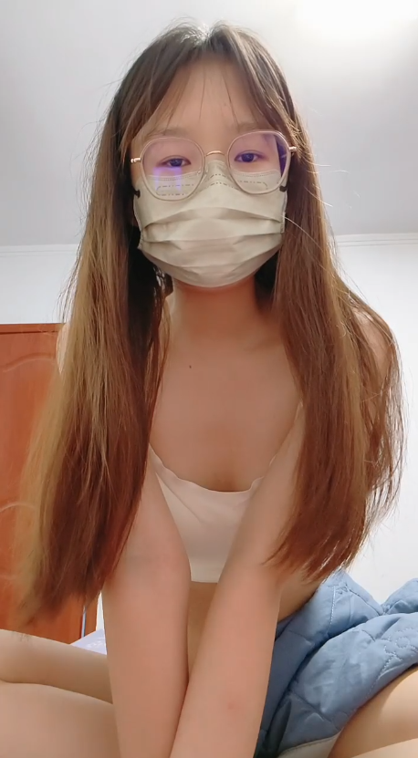 2852 【纯情女孩】稚嫩小学妹 雪粉婴儿肌娇嫩美乳 抠穴自慰~馋人啊-恋夜福利