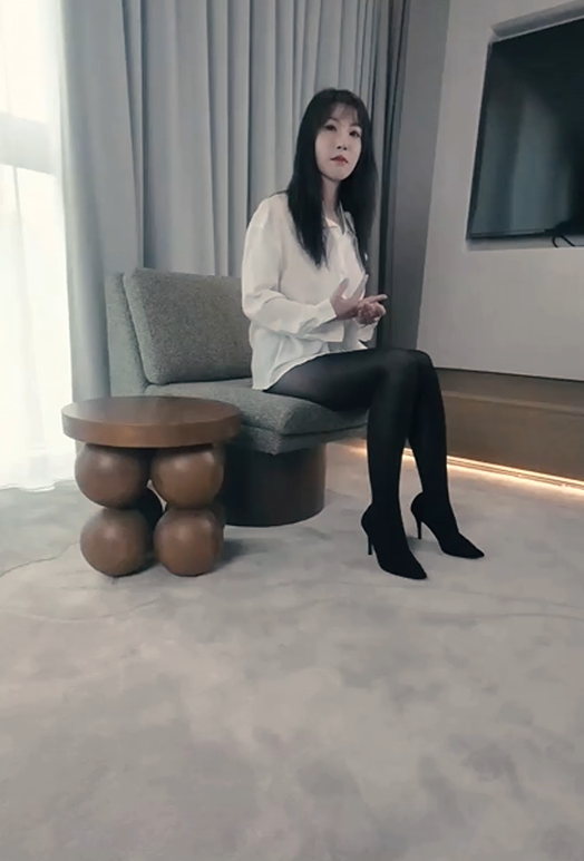 PANS重磅 气质御姐 590 葡萄 第一视角 直接露点 无内丝袜透穴 【1V1.08G】-福利岛