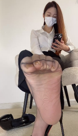 足控-易直播 小樱桃(1V,165M)