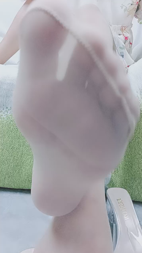 玩物直播萌宝儿-251005 第一视角-寸止香水憋J【1V】【417MB百度云】