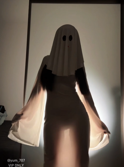 人气嫩妹-玉米（yum_707）-万圣节特辑 幽灵娘躲闪舞（1V,1G）-恋夜福利