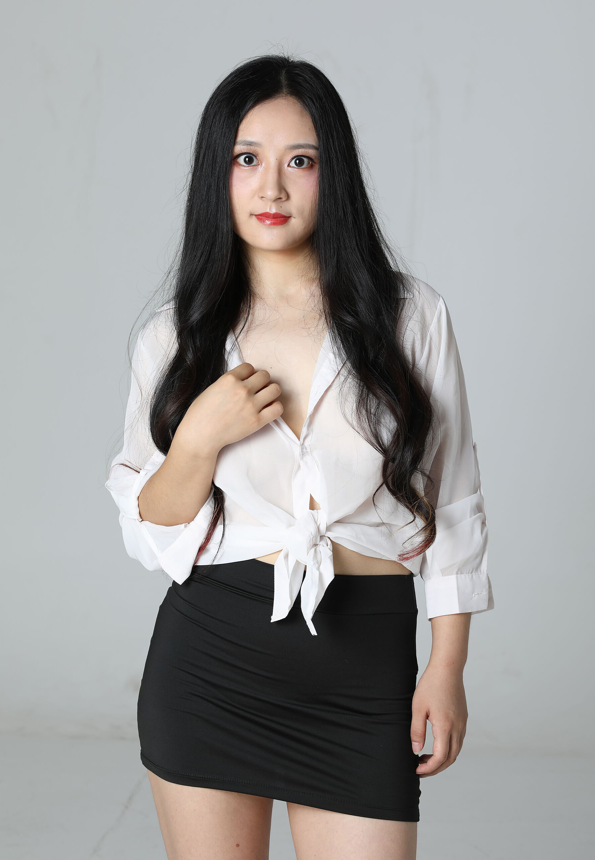 行X高颜值肉感纯欲嫩逼少妇 媛媛 大尺度露点私拍套图【653P1.04G】