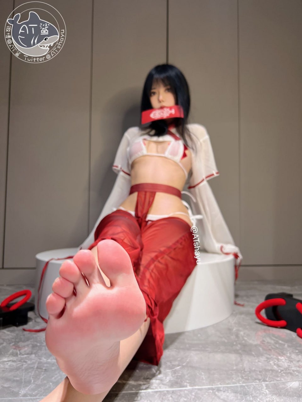 【新完整版带视频】AT鲨 -反差巫女【122P+2V】【36.2MB百度云】-恋夜福利