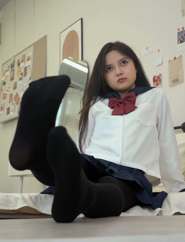 【自购】绮梦摄影：第354 小P 黑丝水手服JK（无印珍藏版）【图包+视频】 【468P 2V 12GB】