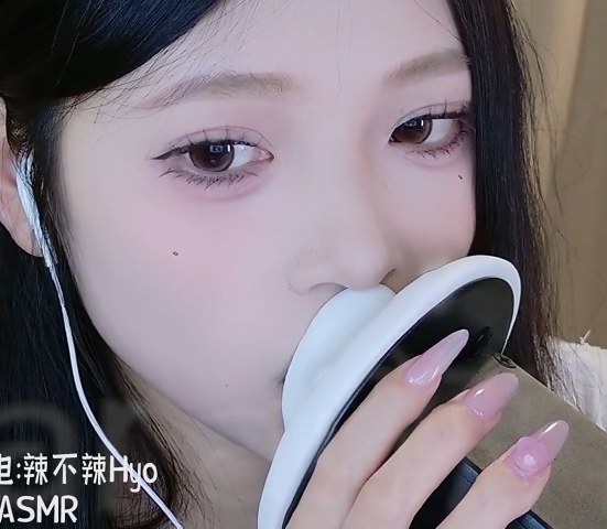 辣不辣Hyo 黑洞堵耳舔耳膜 1V440M百度盘-福利岛