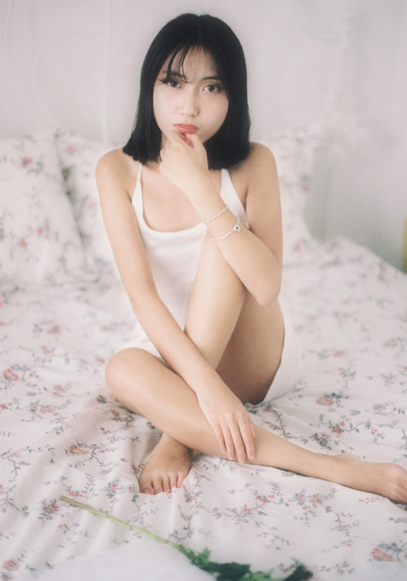 素人摄影最新整理3套私房大尺度摄影 极品小姐姐们 【971P6.47G】