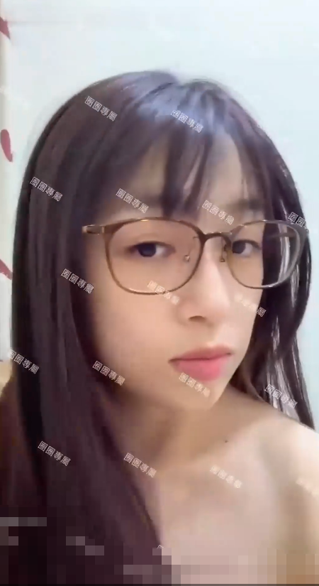 【圈圈】本期直接露脸，和粉丝车震，约单男大学生3P，好刺激-福利岛