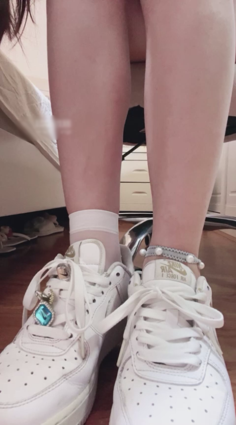 玩物直播爱菜主子-20250611 第一视角-圣水压榨【1V】【518MB百度云】