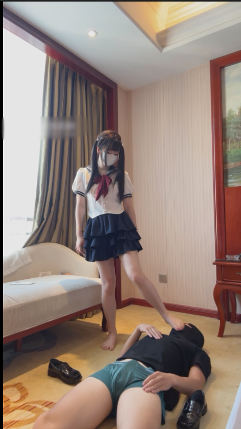 玩物直播六六-双马尾jk白袜裸足小皮鞋【1V】【865MB百度云】