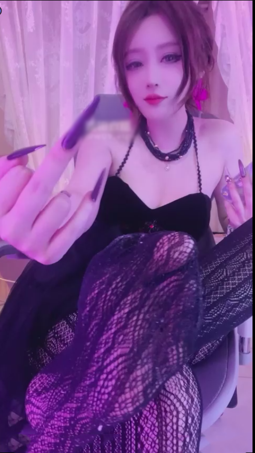 玩物直播梦二-250726 小妈来了畜生儿子【1V】【532MB百度云】