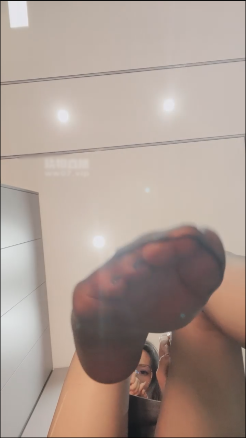 玩物直播Uuu-250706 学弟你还是那么废物【1V】【535MB百度云】