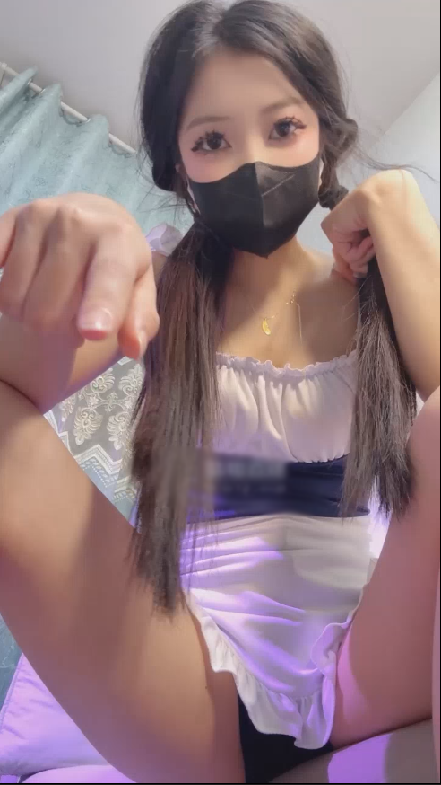 玩物直播芙芙-250824 影院小妹黑心炸【1V】【1.02G百度云】