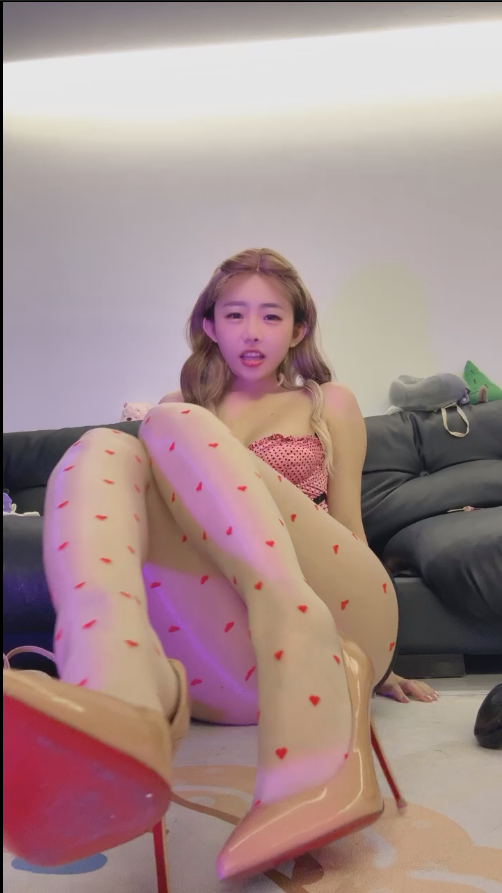 玩物直播一茶-250918 红绿灯绿帽男友的持久训练憋寸【1V】【556MB百度云】-福利岛