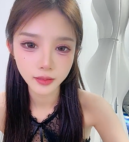 顶级新人女神下海【娅美蝶】大秀