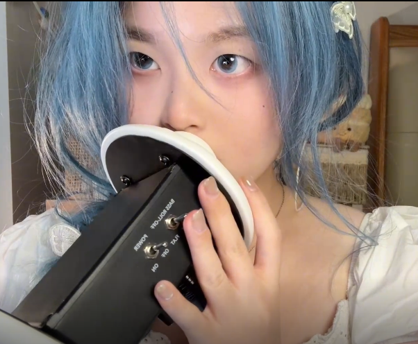 椰椰拿铁_💙由远及近的穿透👅耳17min 1V393M百度盘-福利岛