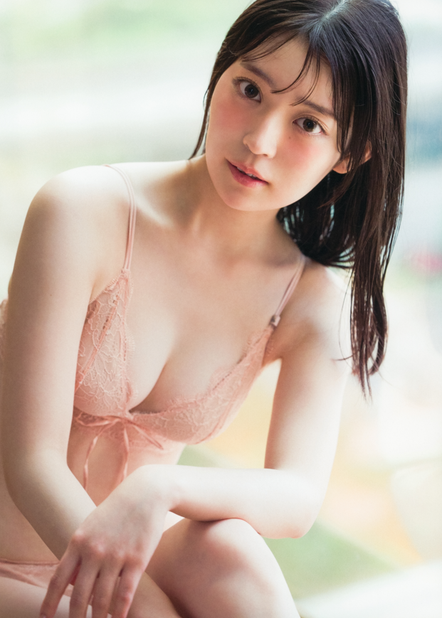 乃木坂46 – 阪口珠美1st写真集『青いバラ』【125P1.39G】-福利岛