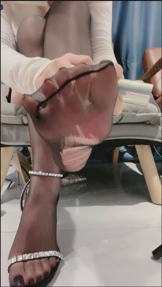 套路直播川野尤娜-期待的🚥啊【1V】【568MB百度云】