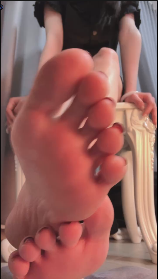 套路直播阿月-新年第一榨新春版【1V】【421MB百度云】