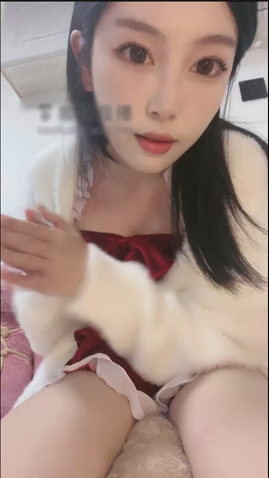 套路直播吃一口甜心-圣诞限定灯【1V】【300MB百度云】