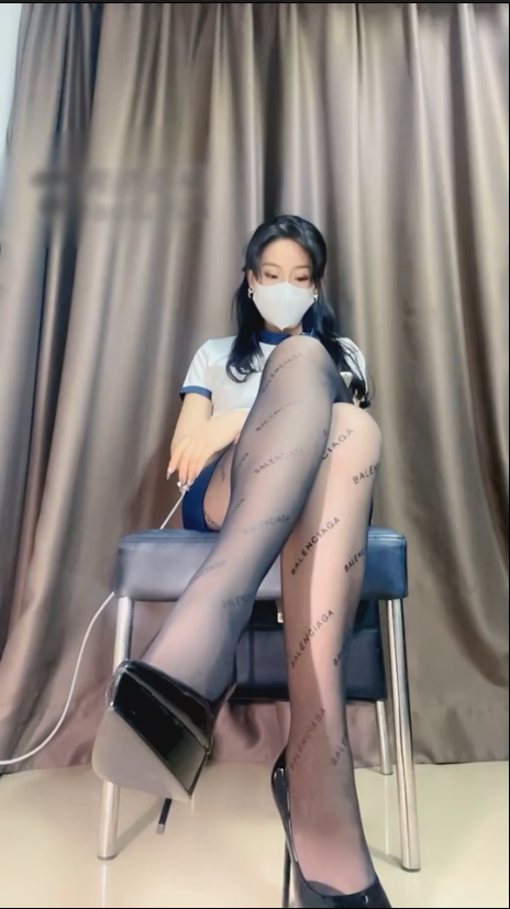 套路直播禾未-空姐制服黑丝高跟诱惑【1V】【527MB百度云】-福利岛