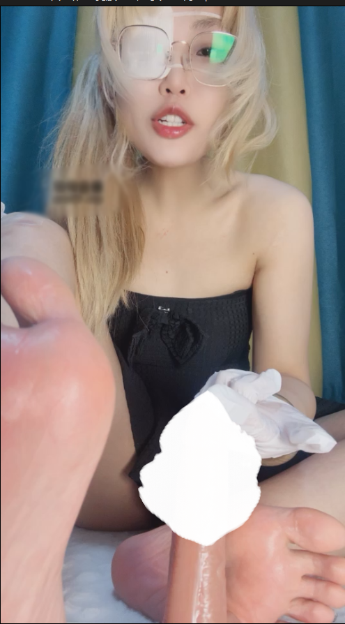 玩物直播帝如烟-2025-04-03 口水浓痰乳胶手套龟责红绿灯【1V】【640MB百度云】