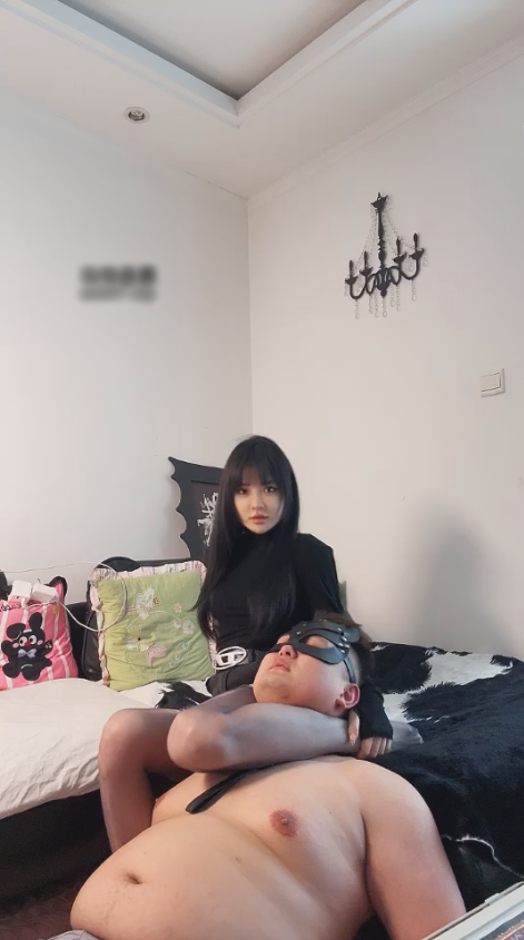 玩物直播安晴-极致诱惑小妈 狂吸美足【1V】【699MB百度云】