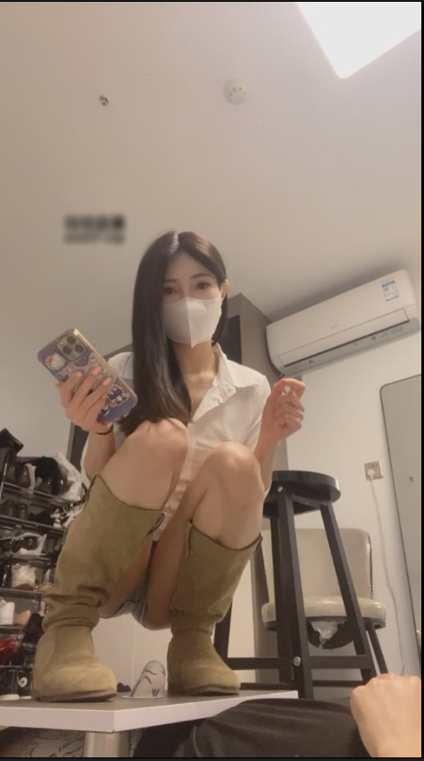 玩物直播甜一 - 2025-04-07 调教第一视角白袜裸足舔脚足交真人寸止【1V】【652MB百度云】
