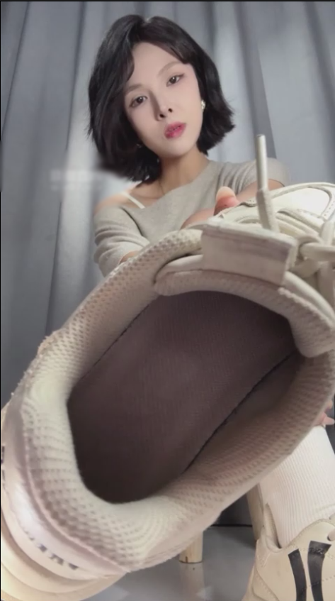 玩物直播河南苏苏 20250522 第一视角-开锁rs榨【1V】【867MB百度云】