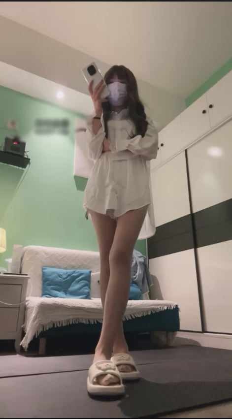 玩物直播一唯-2025-04-14肉丝舔脚腋下臀榨膀下室息:后妈的把柄【1V】【631MB百度云】-福利岛