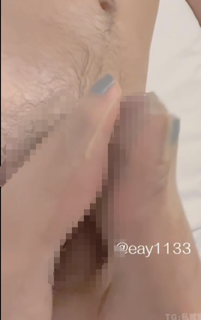 足控-推特美足 沐璃姐姐 -足交福利 5（1V,926M）
